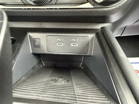 New 2025 Nissan Kicks SV image 28