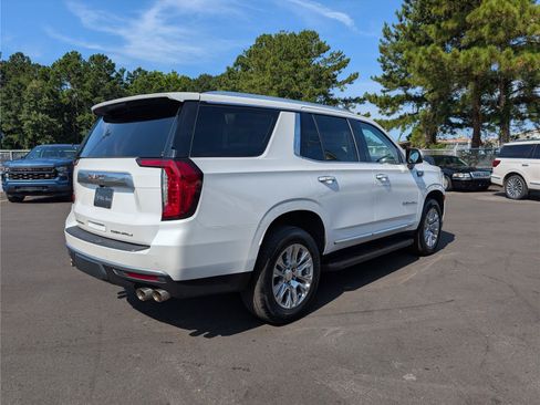 Used 2022 GMC Yukon Denali AWD/4WD image 5