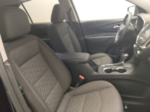 Used 2020 Chevrolet Equinox LT w/ Driver Convenience Package image 21