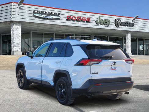 Used 2024 Toyota RAV4 XLE image 4