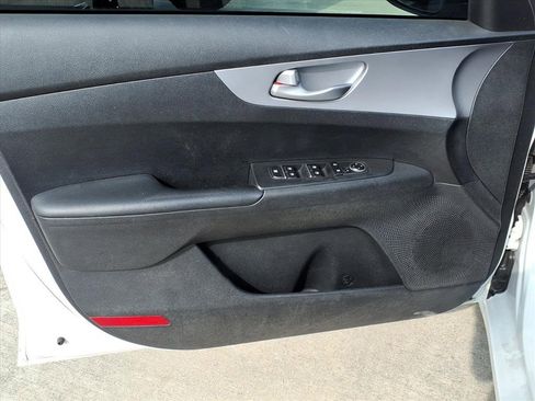 Used 2024 Kia Forte LX image 15