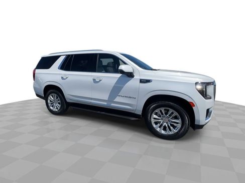 Used 2023 GMC Yukon SLT w/ SLT Luxury Package AWD/4WD image 9