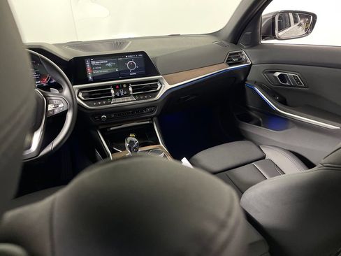 Used 2021 BMW 330i xDrive Sedan AWD/4WD image 17