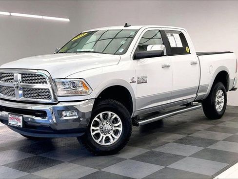 Used 2018 RAM 2500 Laramie w/ Convenience Group AWD/4WD image 12