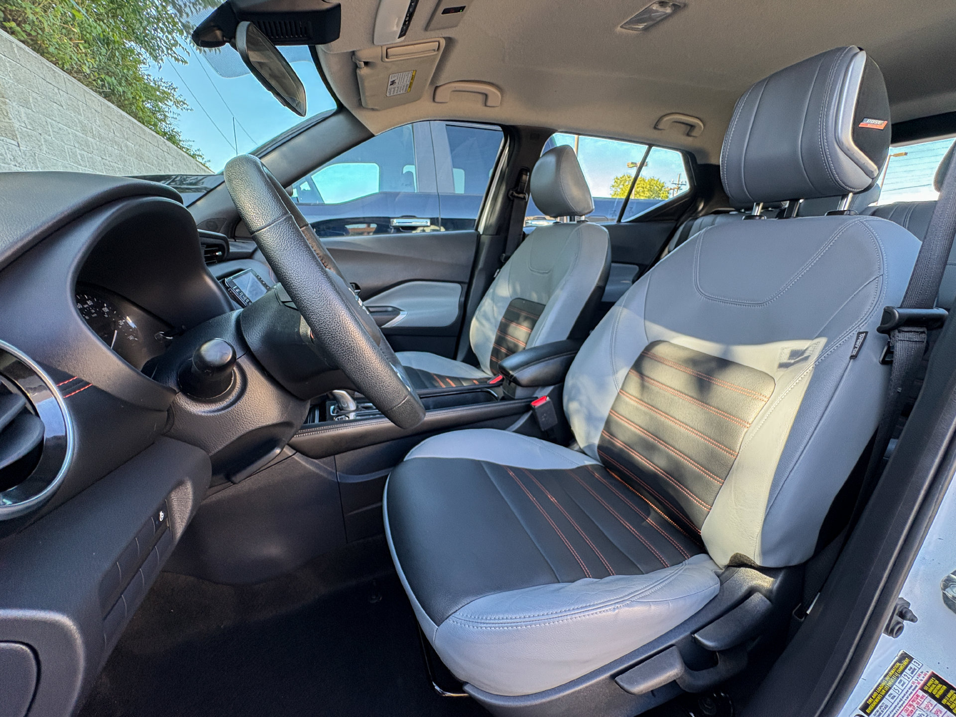 Used 2024 Nissan Kicks SR w/ SR Premium Package FWD image 23