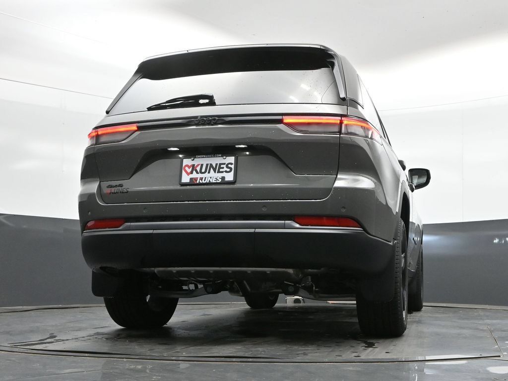 New 2027 Jeep Grand Cherokee Limited w/ Limited Altitude Package AWD/4WD image 40