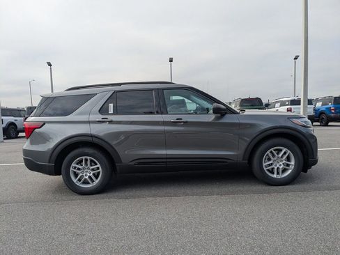 New 2026 Ford Explorer Active image 3