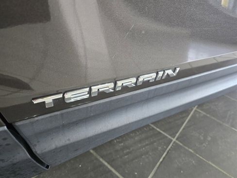 Used 2020 GMC Terrain SLE image 25