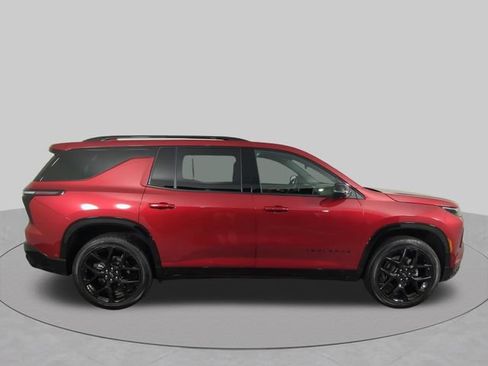 Used 2026 Chevrolet Traverse RS w/ LPO, Floor Liner Package FWD image 39
