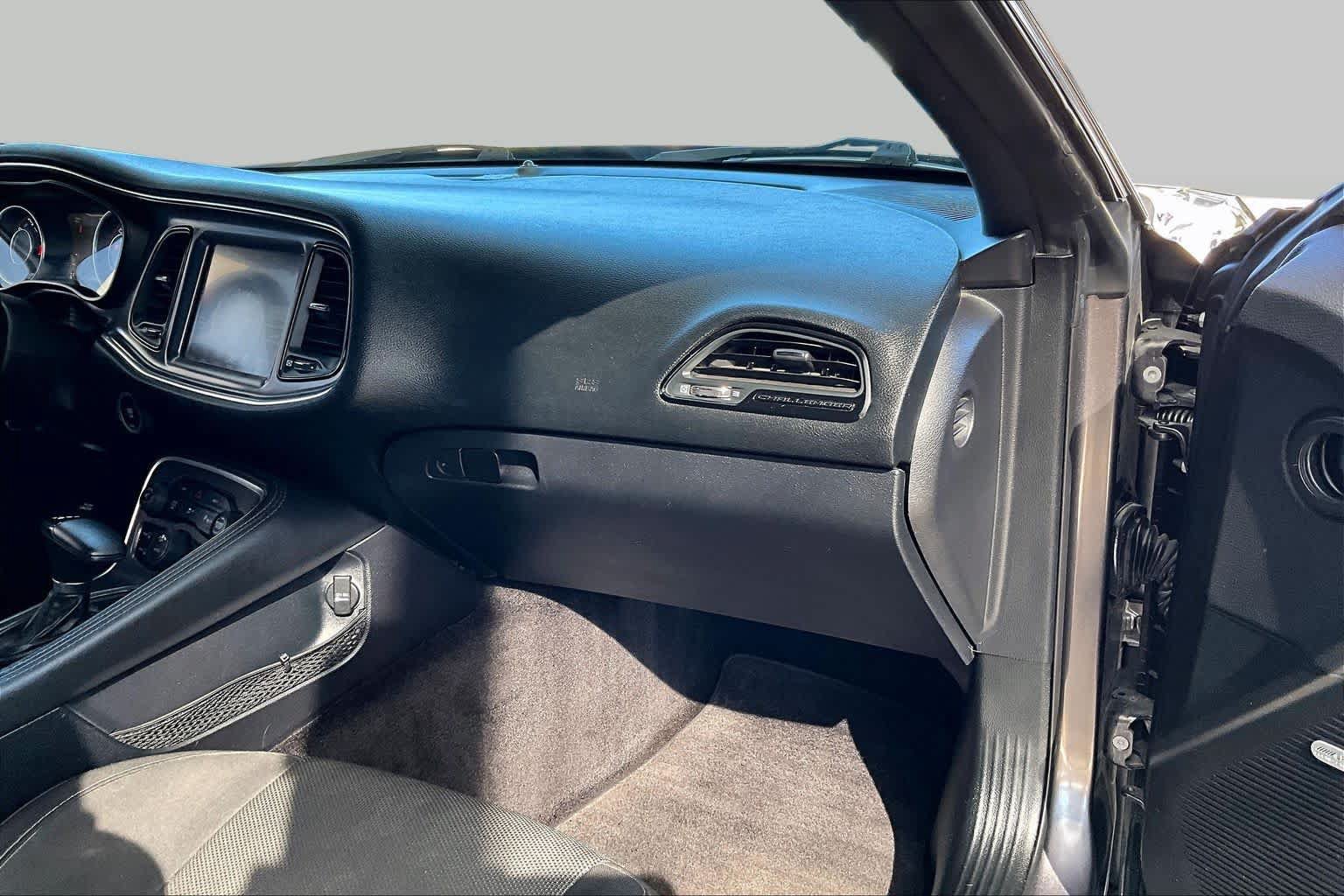 Used 2016 Dodge Challenger R/T Scat Pack RWD image 19