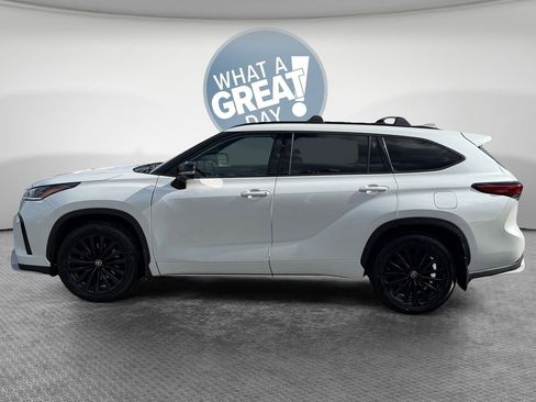 Used 2023 Toyota Highlander XSE image 7
