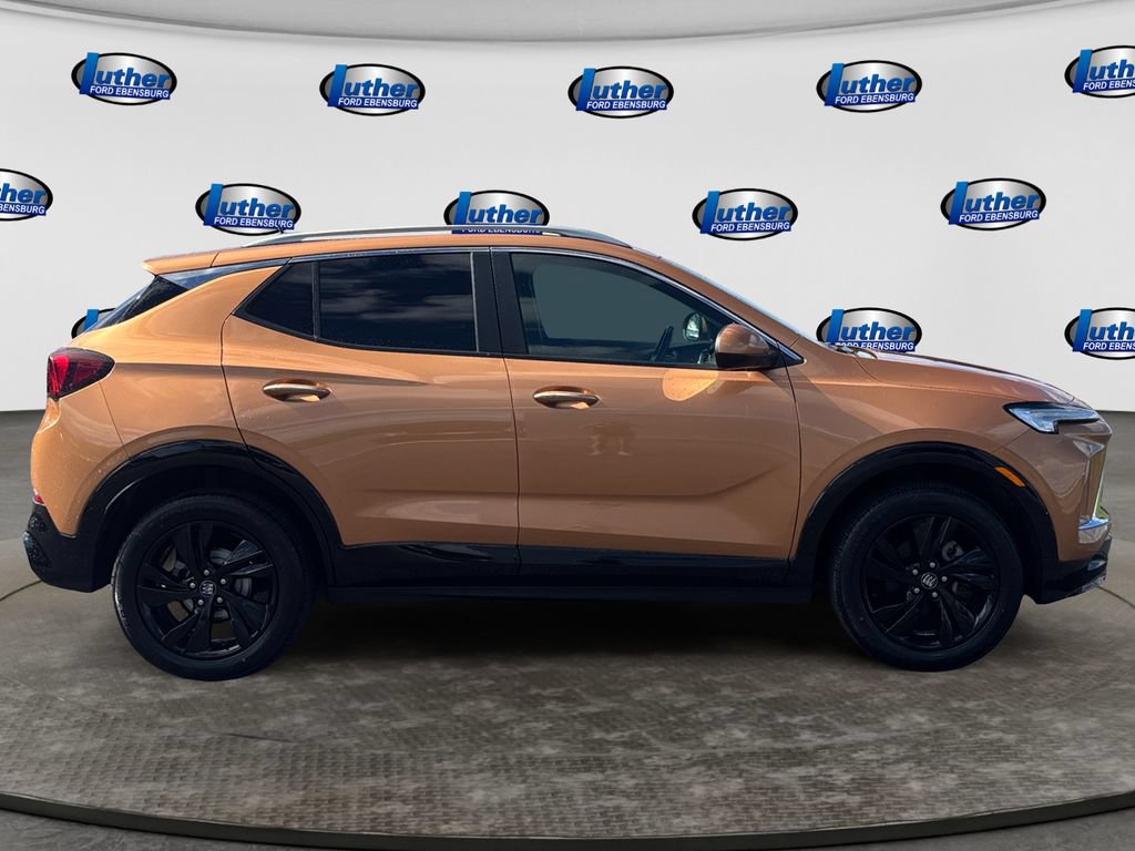 Used 2024 Buick Encore GX Sport Touring AWD/4WD image 6