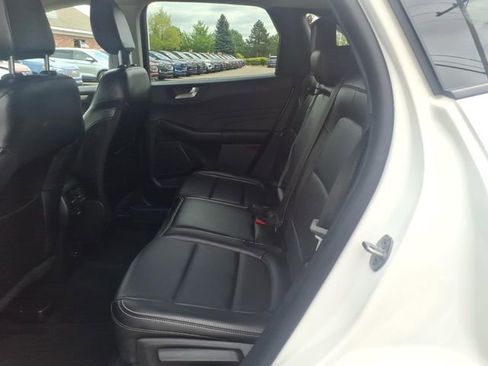 Certified 2022 Ford Escape SEL AWD/4WD image 12