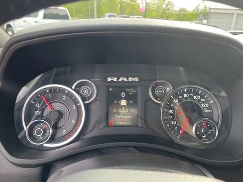 Used 2024 RAM 2500 Big Horn w/ Off Road Package AWD/4WD image 17