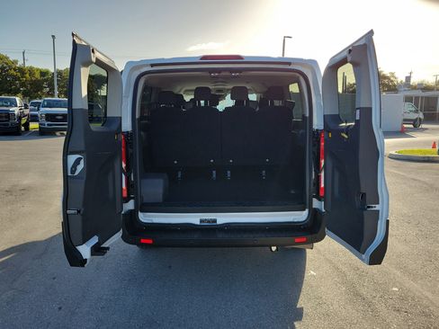 Used 2023 Ford Transit 350 XLT image 13