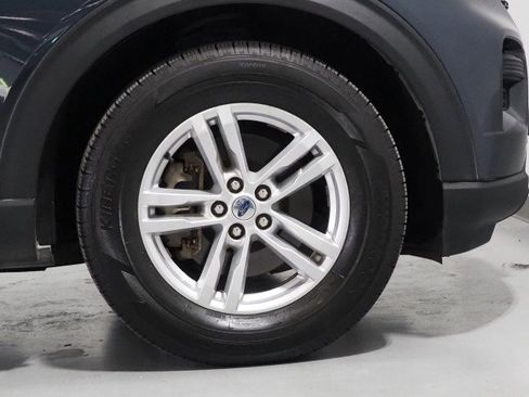 Used 2022 Ford Explorer XLT image 41