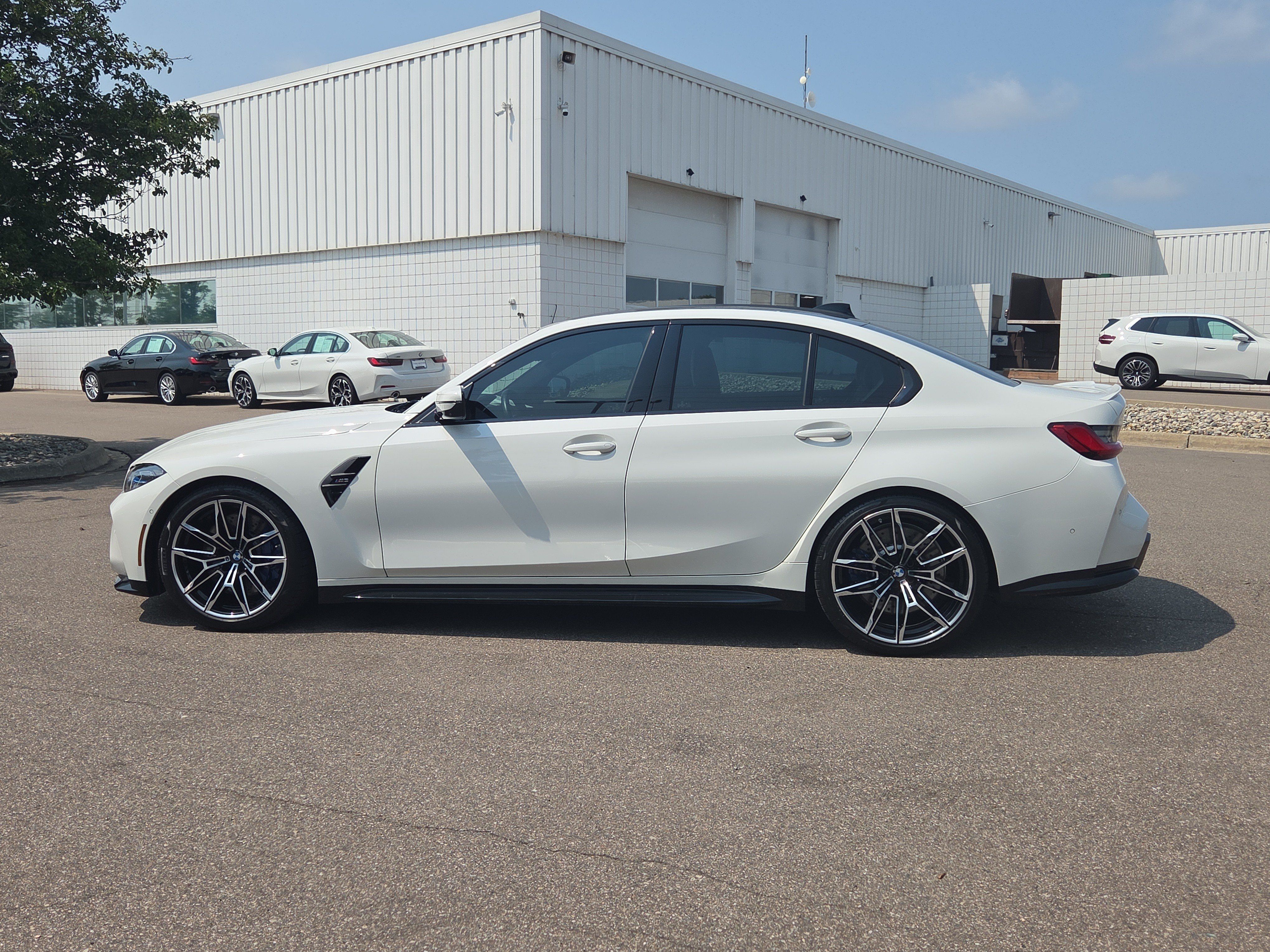 Used 2021 BMW M3 w/ Executive Package RWD image 2