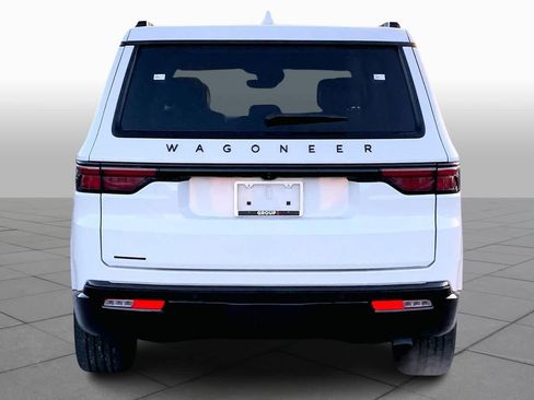 Used 2023 Jeep Wagoneer Series II image 4