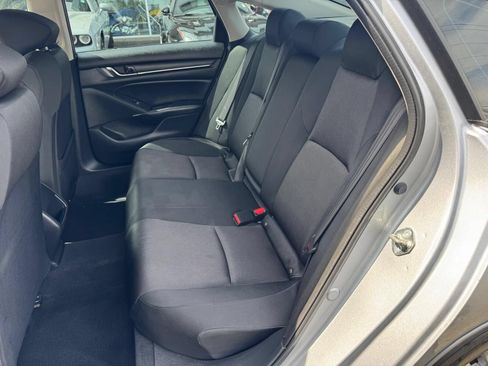 Used 2018 Honda Accord LX image 8