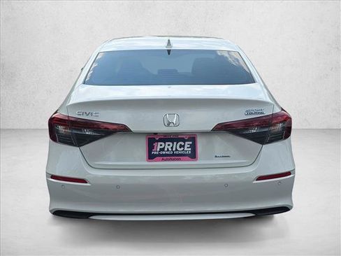 Used 2025 Honda Civic Sport Touring image 6