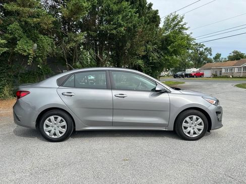 Used 2022 Kia Rio S FWD image 4