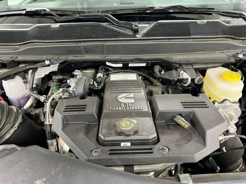 Used 2024 RAM 2500 Tradesman w/ Chrome Appearance Group AWD/4WD image 21