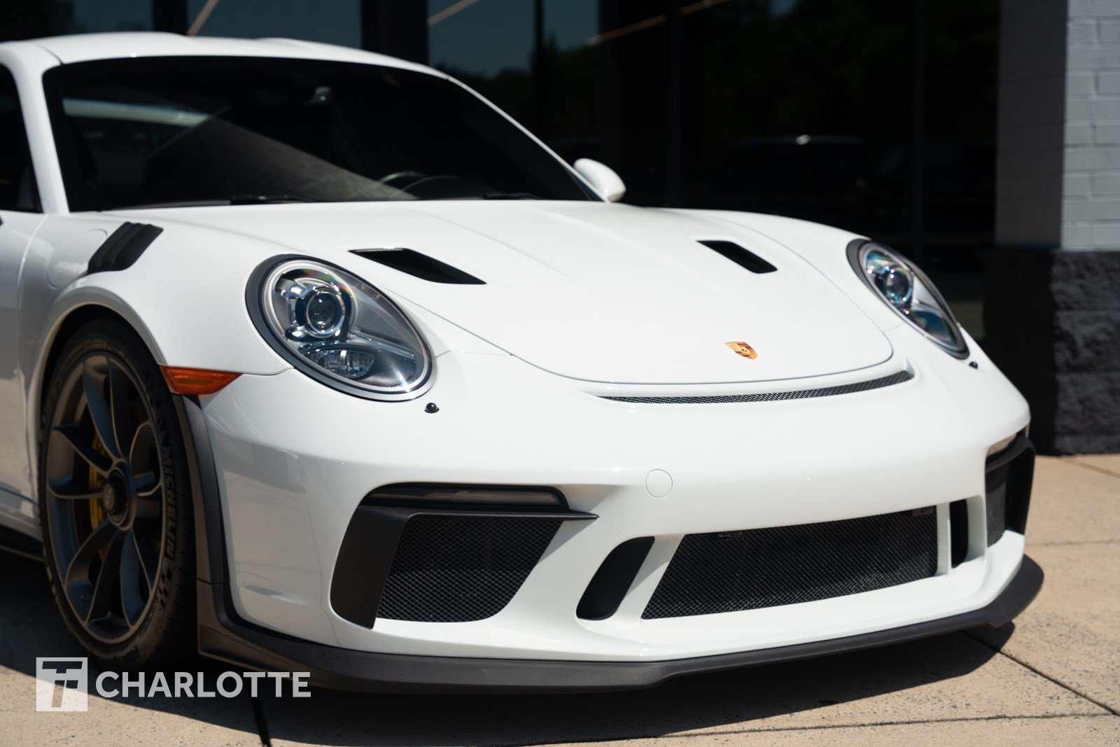 Used 2019 Porsche 911 GT3 RS RWD image 3