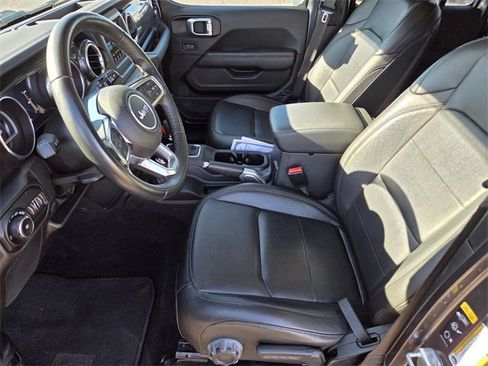Used 2021 Jeep Wrangler Unlimited Sahara image 10