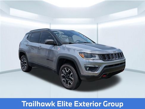 Used 2021 Jeep Compass Trailhawk w/ Sun and Sound Group AWD/4WD image 6