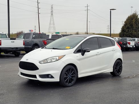 Used 2019 Ford Fiesta ST-Line w/ ST Line Cold Weather Package image 8
