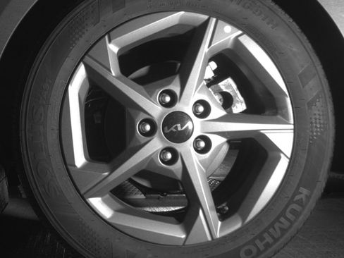 Used 2025 Kia K4 FWD image 17