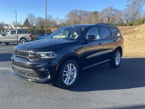 Used 2023 Dodge Durango GT image 3