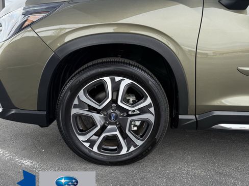 Used 2025 Subaru Ascent Touring AWD/4WD image 37