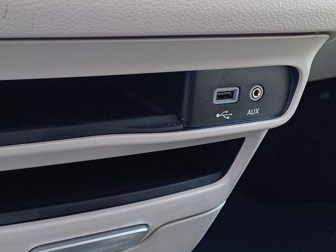 Used 2017 Chrysler Pacifica Touring FWD image 20