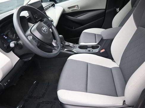Used 2023 Toyota Corolla LE FWD image 12