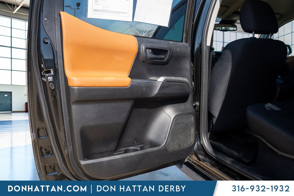 Used 2019 Toyota Tacoma SR5 RWD image 18