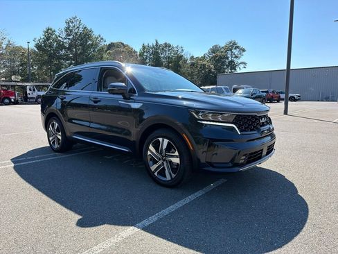 Certified 2024 Kia Sorento SX Prestige AWD/4WD image 4