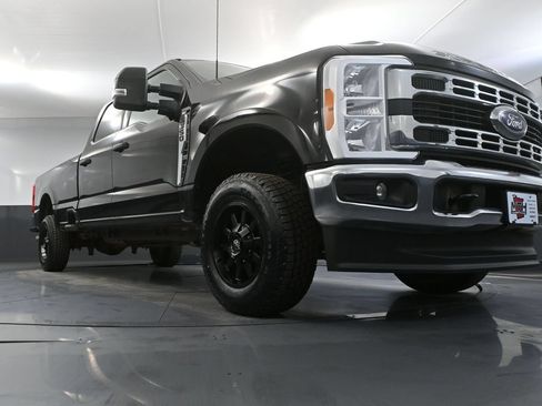 Used 2023 Ford F350 XLT AWD/4WD image 49