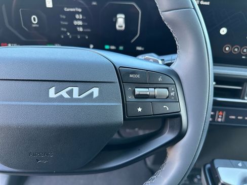 Used 2025 Kia EV6 Light RWD image 19