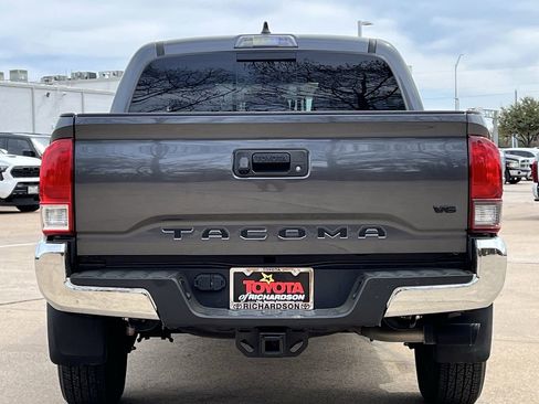 Used 2022 Toyota Tacoma SR5 image 5