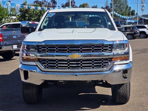 Used 2017 Chevrolet Silverado 1500 W/T w/ Trailering Package AWD/4WD image 7