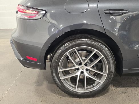 New 2026 Porsche Macan image 35