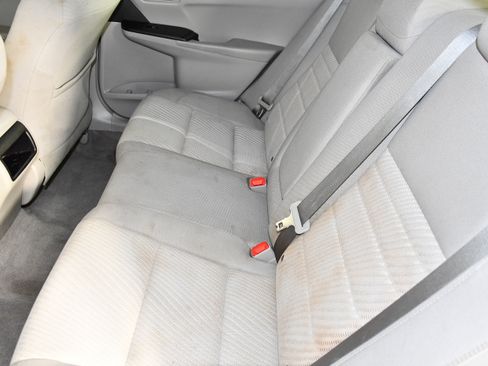 Used 2016 Toyota Camry LE FWD image 44
