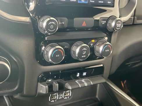Used 2022 RAM 1500 Big Horn image 16