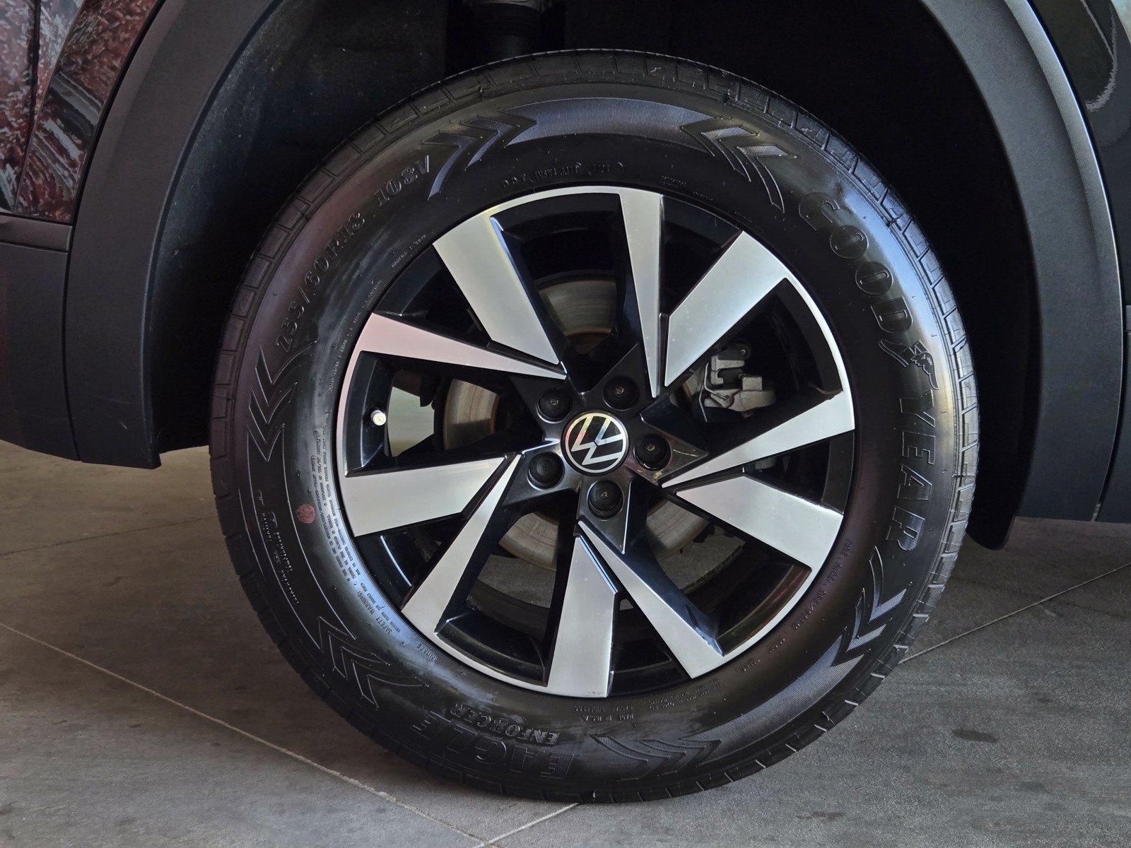 Used 2022 Volkswagen Atlas Cross Sport SE FWD image 7