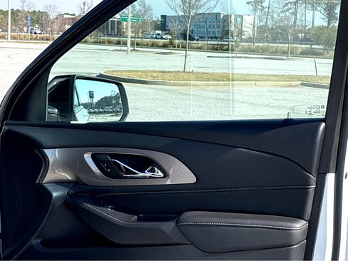 Used 2022 Chevrolet Traverse Premier w/ Redline Edition image 19