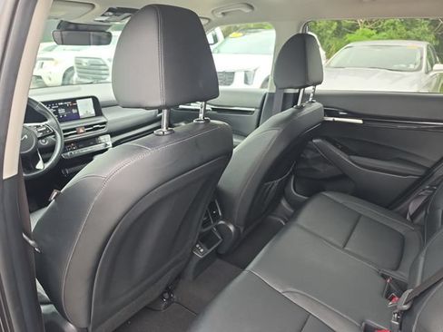 Certified 2024 Kia Seltos EX FWD image 10