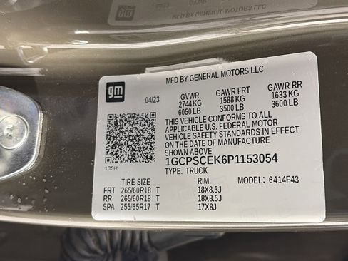 Used 2023 Chevrolet Colorado LT w/ LT Convenience Package III image 9