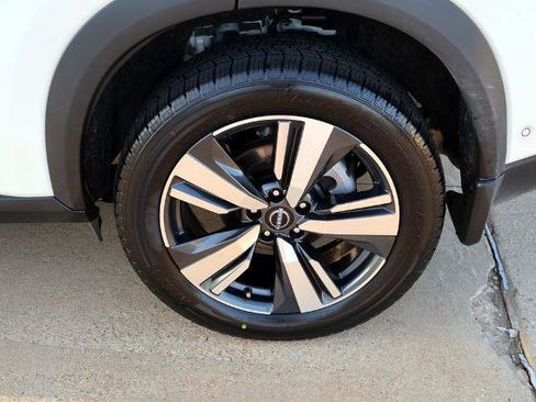Certified 2023 Nissan Rogue SL w/ SL Premium Package FWD image 10
