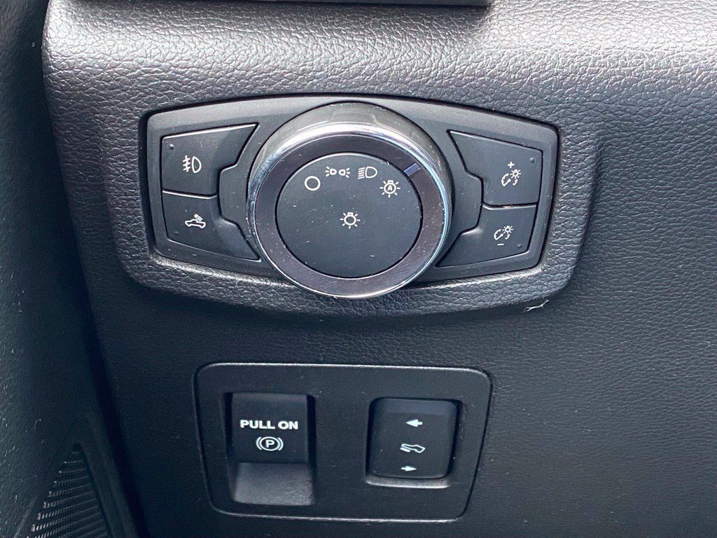 Used 2020 Ford F150 XLT w/ Equipment Group 302A Luxury AWD/4WD image 27